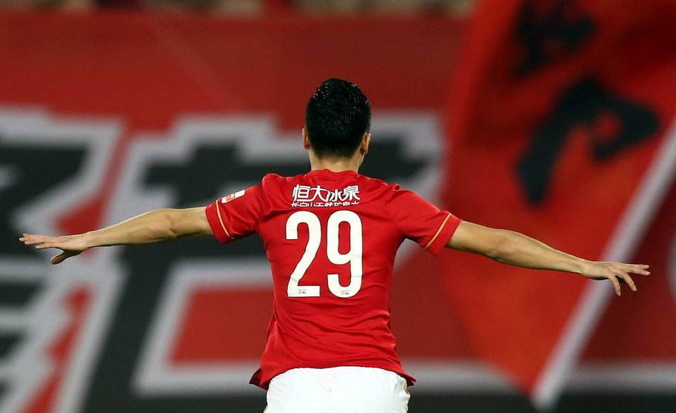 雷竞技 -英超赛程吃紧;迈阿密热火今晚临场应变;更衣室稳定;临场指挥获称赞